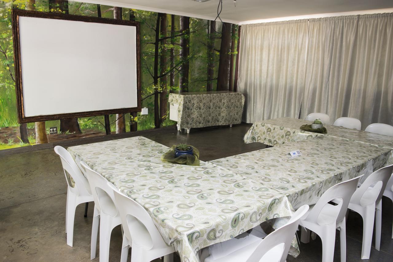 Rain Forest Boutique Camp Krugersdorp Luaran gambar