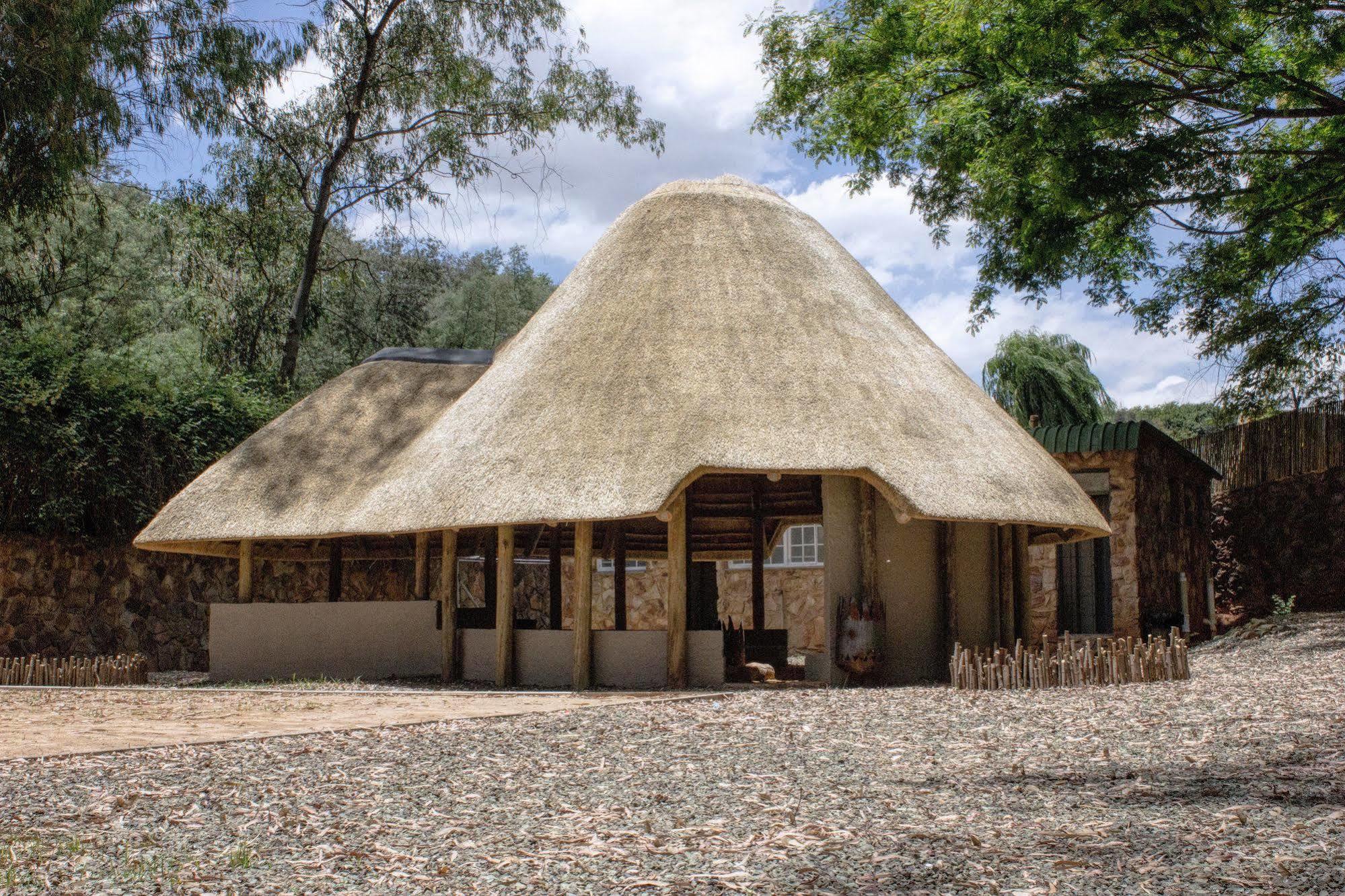 Rain Forest Boutique Camp Krugersdorp Luaran gambar